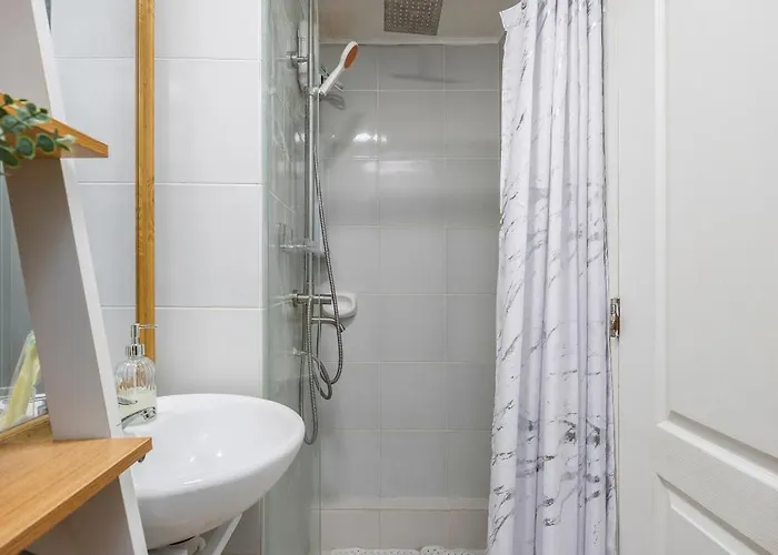 The Aviary 2br At One Oasis, Free Parking セブ市