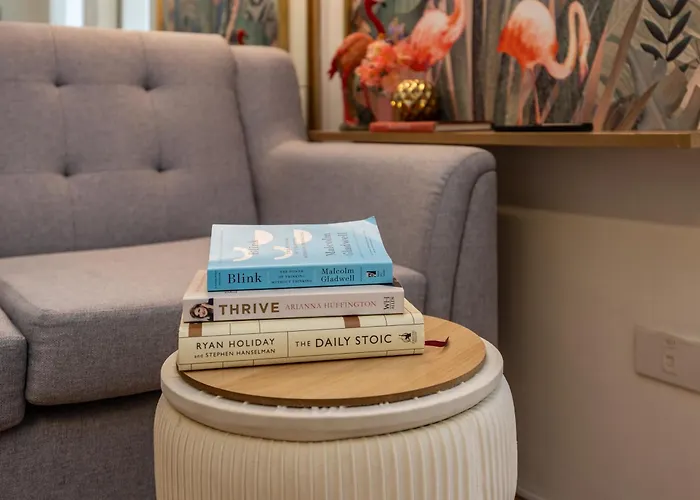 The Aviary 2br At One Oasis, Free Parking