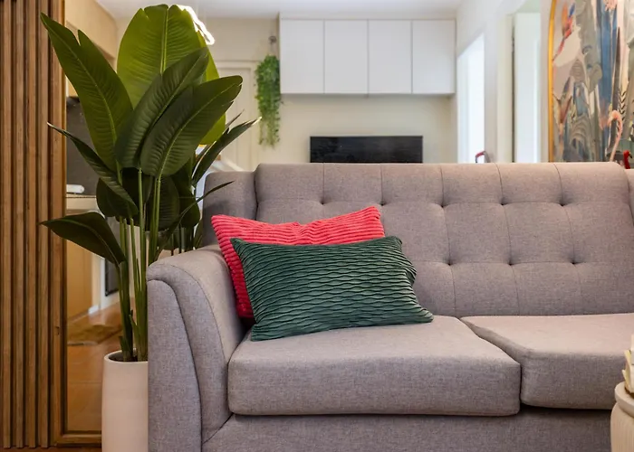 The Aviary 2br At One Oasis, Free Parking